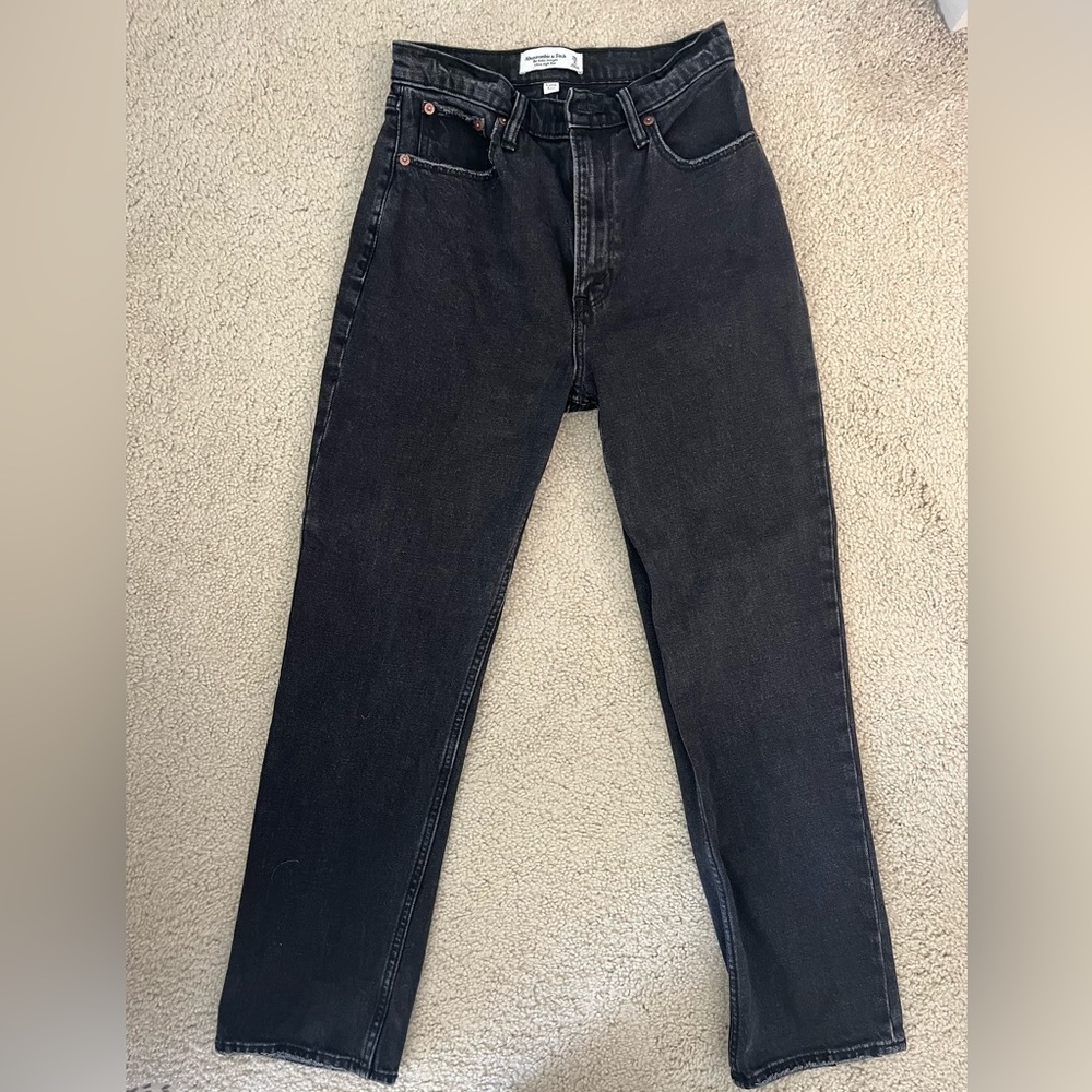 A&F Black Wash Ankle Jeans